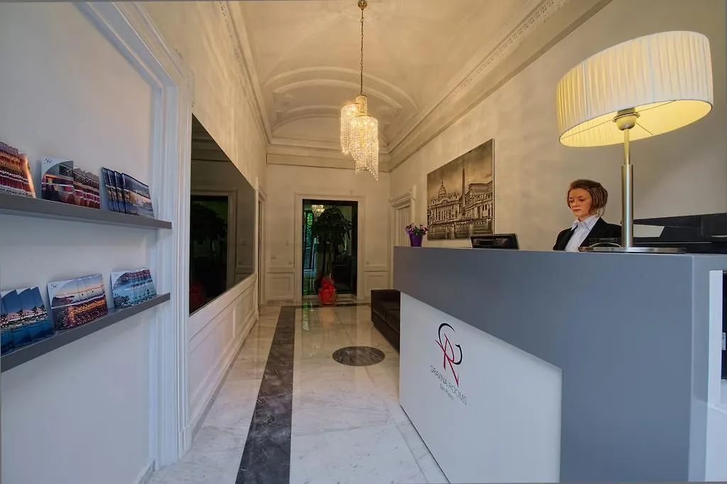 Gravina Rooms San Pietro Rome 2*,  Italy