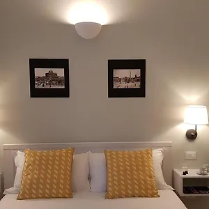 Bed and breakfast Roman Suite Guest House, Roma
