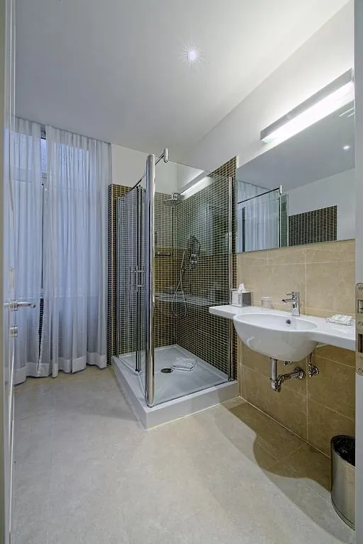 Gravina Rooms San Pietro Rome