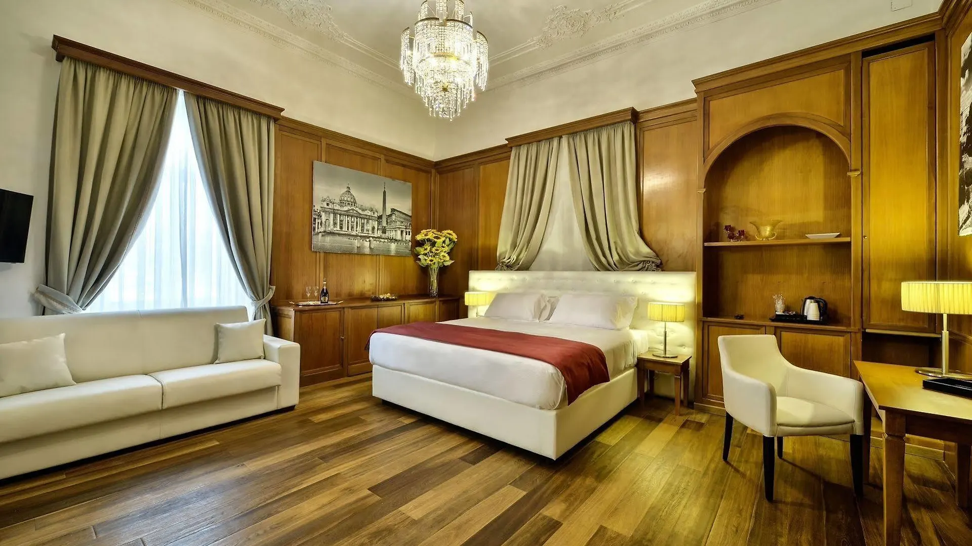 Gravina Rooms San Pietro Rome Italy
